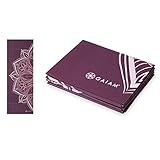 Gaiam Yogamatte, faltbar, für Reisen, Fitness- und Übungsmatte, faltbare Yogamatte für alle Arten von Yoga, Pilates und Bodentraining, Cranberry Point, 2 mm, 68"L x 24"W x 2mm Thick