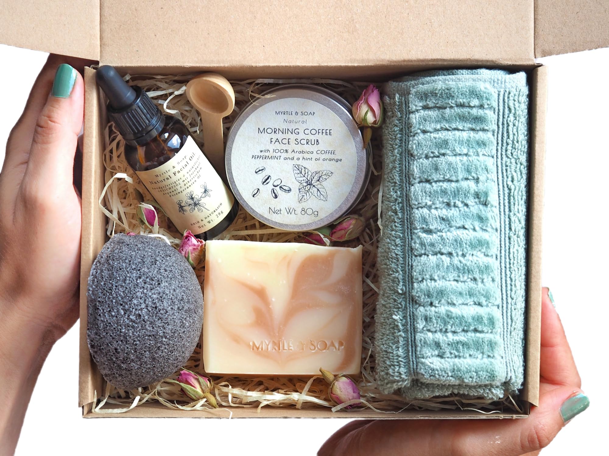 Myrtle & Soap Handgemachtes Naturkosmetik-Gesichtspflege-Set, Geschenkset VELVET mit Bio-Gesichtsseife, Gesichtspeeling, Gesichtsöl, Konjac-Schwamm & Gesichtstuch aus Bio-Baumwolle, 5-tlg. Vegan