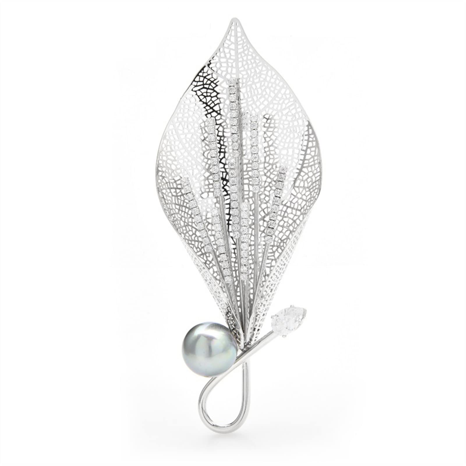 AIHEDOUJ Damen-Brosche, Damenmode-Accessoires, Damen-Elegante große Hohle Lilien-Brosche, luxuriöse Perlen-Blumen-Party-Bankett-Brosche, modische Broschen (Metallfarbe: Silber)