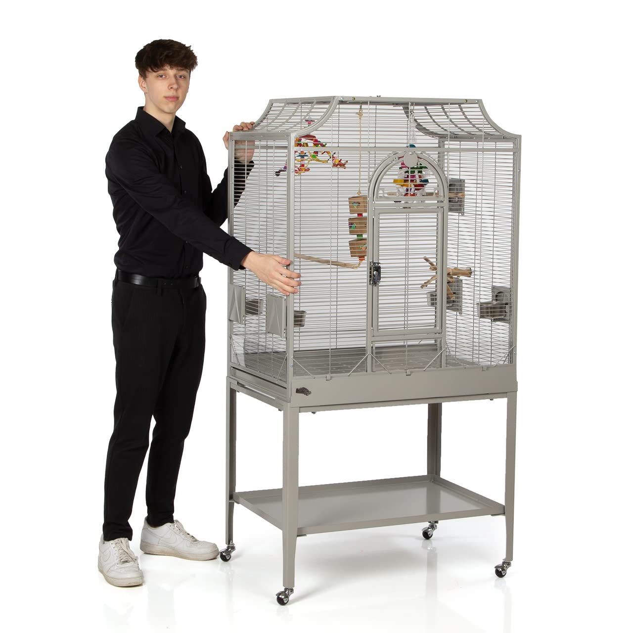 Montana Cages | Premium Vogelkäfig Madeira II Vogelkäfig für Sittiche, inkl. Anflugklappe, Freisitz, 4 Edelstahlnäpfe, AVILON Pulverbeschichtet, Platinum Edition, ca. 82 x 54 x 153 cm