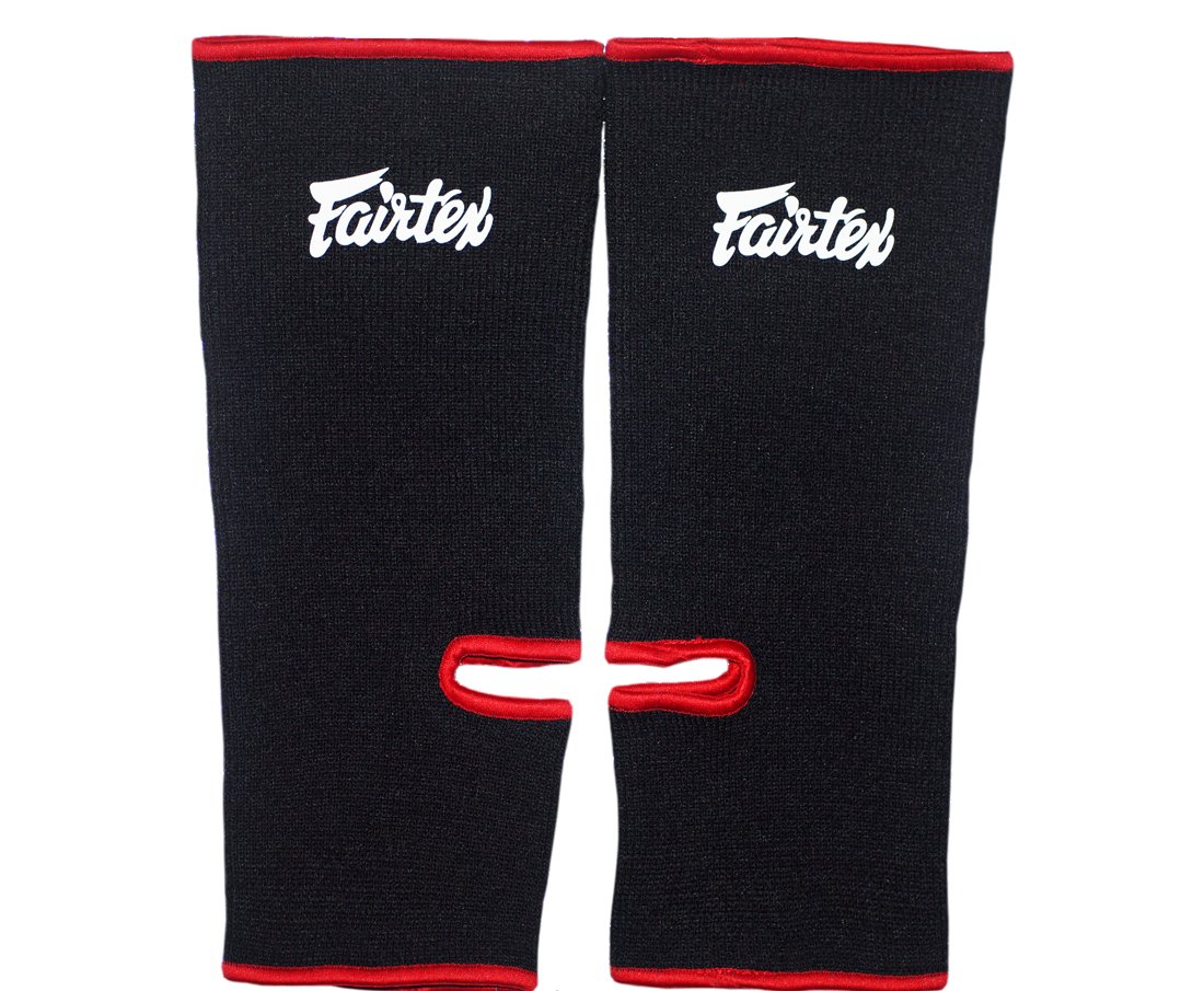 Fairtex Knöchel Guard Unterstützung Protector für Muay Thai, K-1, MMA, Boxen, Kickboxen, Schwarz mit Rot (schwarz mit rot, eine Größe) von Fairtex