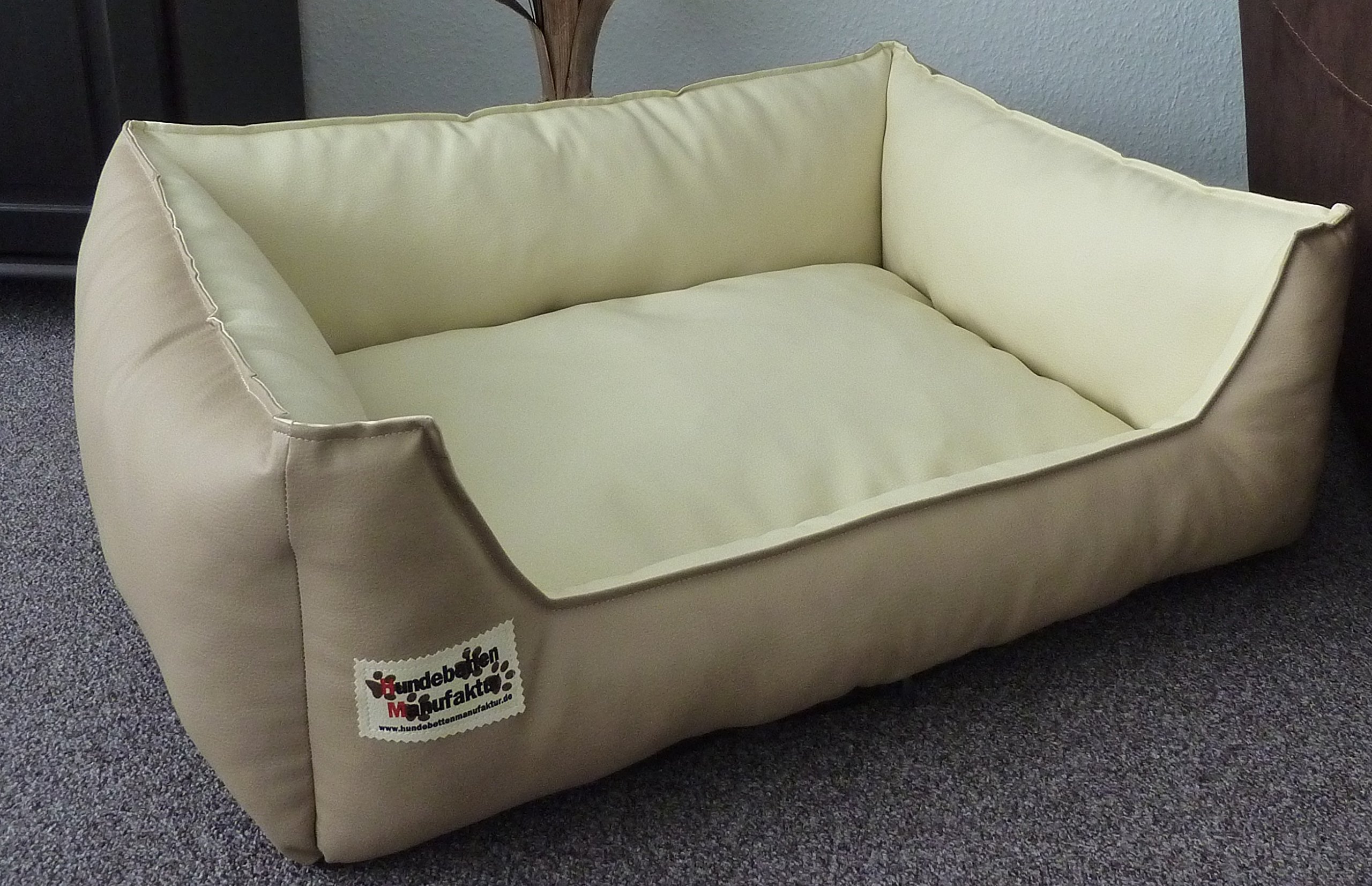 Hundebett Hundesofa Schlafplatz Kunstleder Similpelle Farbe und Größe wählbar von XS bis XXL (70 cm X 55 cm, beige Champagner)