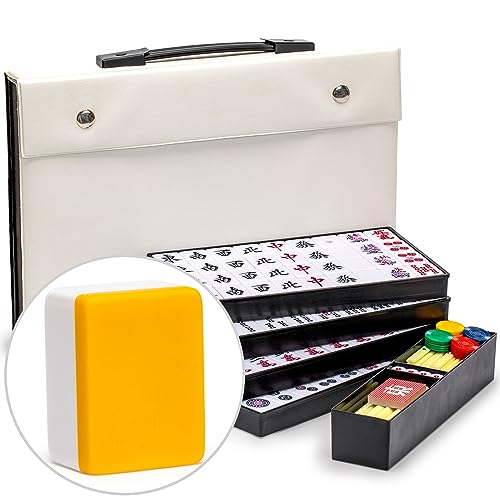 Yellow Mountain Imports Japanisches Riichi Mahjong-Set - Große Weiße und gelbe Spielsteine und Vinyl-Etui - mit Ostwind-Spielstein, Satz Punktestäbchen und Würfeln