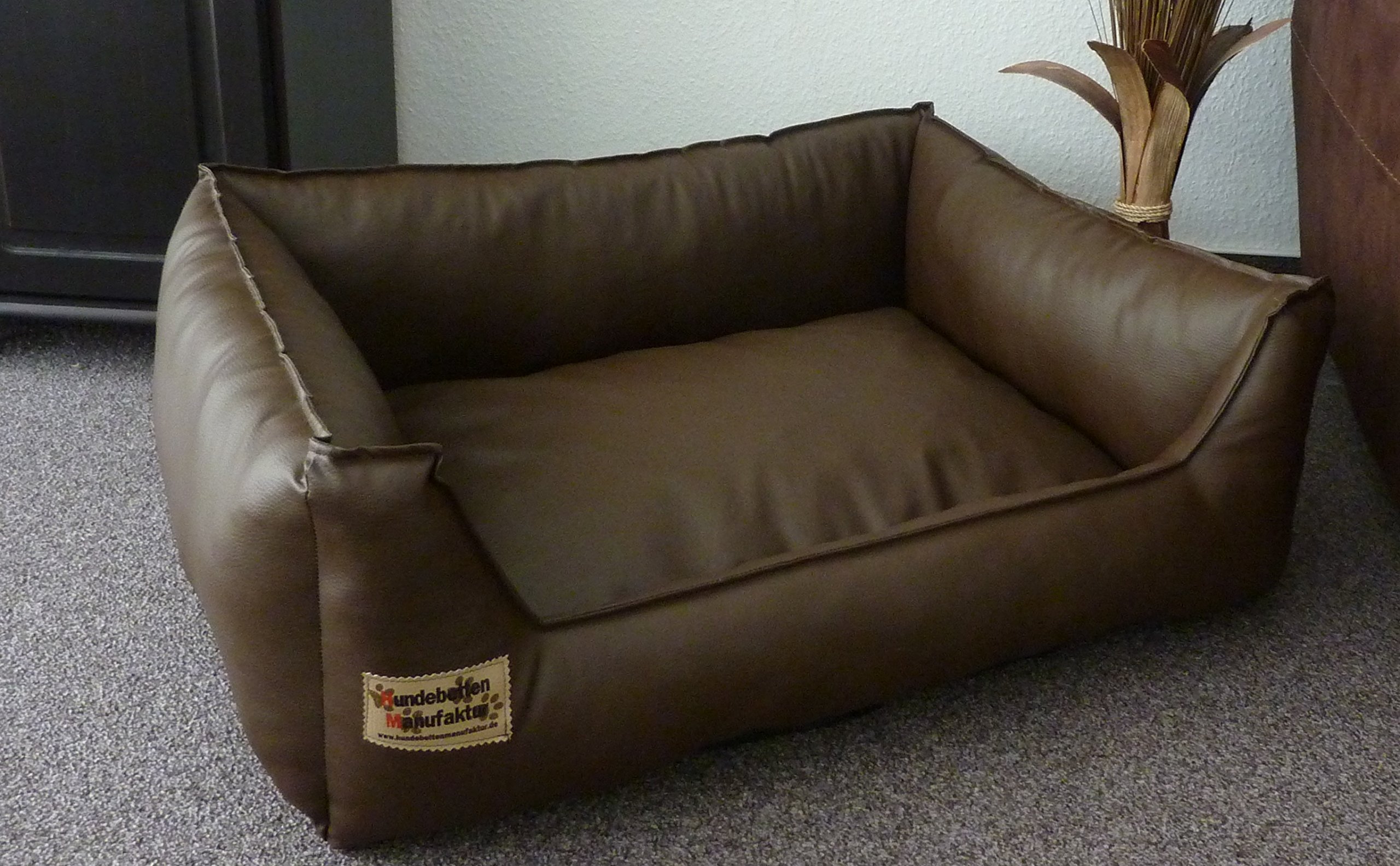 Hundebett Hundesofa Schlafplatz Kunstleder Similpelle Farbe und Größe wählbar von XS bis XXL (80 cm X 60 cm, braun)