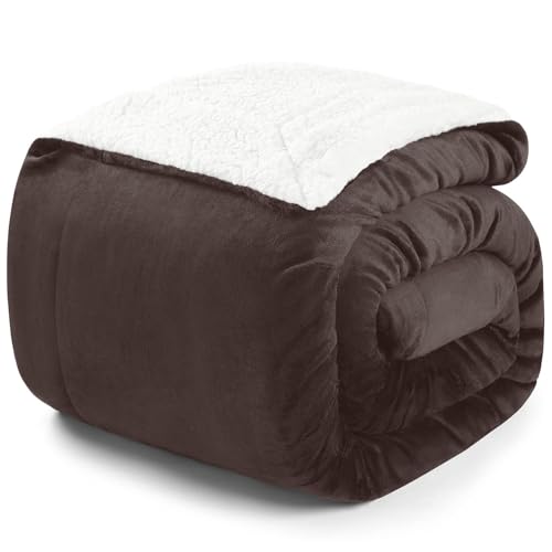 Blumtal Premium Sherpa Kuscheldecke flauschig - Wohndecke Kuscheldecke 230x270 cm - OEKO-TEX zertifizierte Fleecedecke 230x270 cm - Wohn- & Kuscheldecke - Wolldecke 230x270 - Plüschdecke - Dunkelbraun