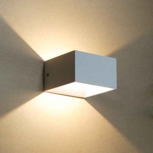 Gaga Lamp LED Wandleuchte YK Cube I 5W LED warmweiß 230V silbergrau