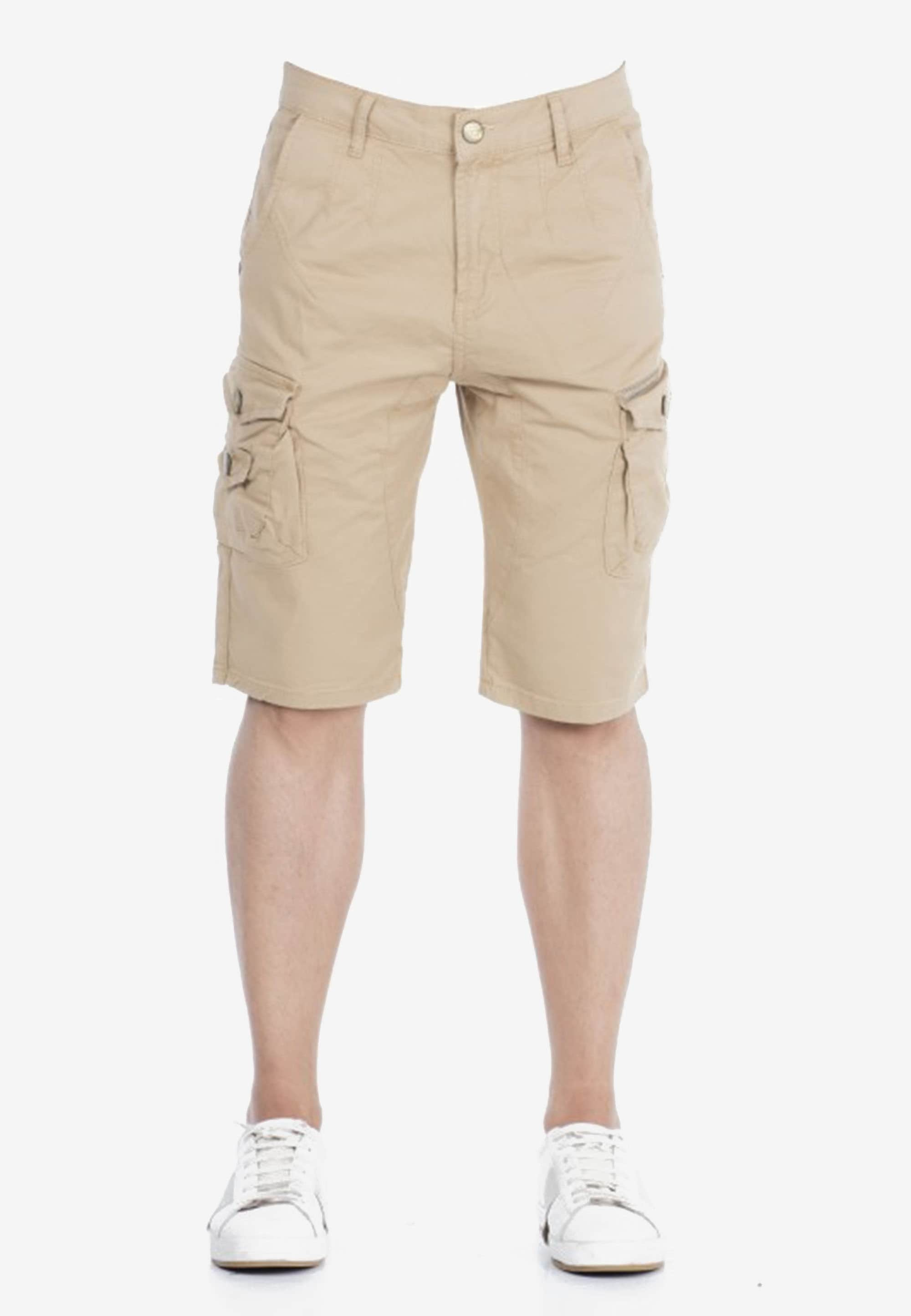 Cipo & Baxx Shorts, mit Cargotaschen