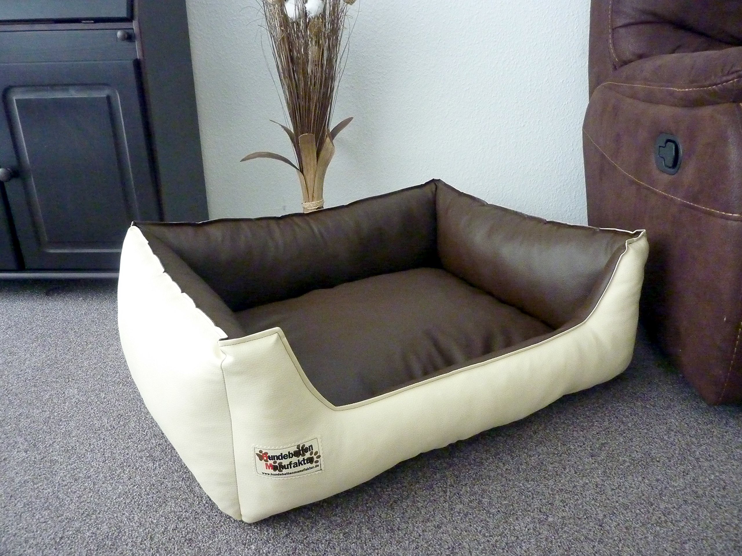 Hundebett Hundesofa Schlafplatz Kunstleder Similpelle Farbe und Größe wählbar von XS bis XXL (110 cm X 85 cm, Creme braun)