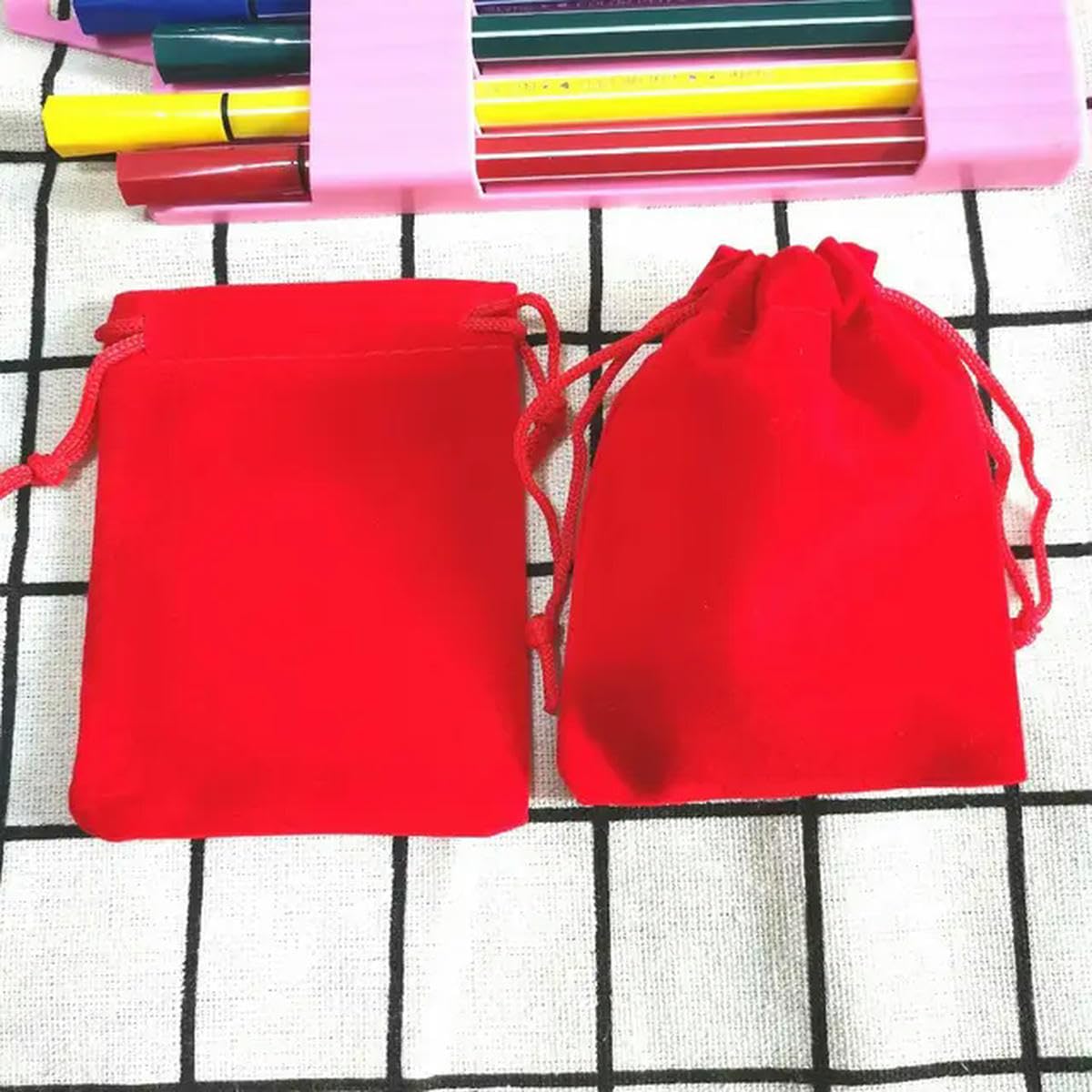 100 Stück/Lot 5 x 7 7 x 9 9 x 12 10 x 16 cm, bunte Samt-Geschenktüten und kleine Beutel, Schmuckverpackungsbeutel, Samt-Verpackungsbeutel mit Kordelzug, Rot, 10 x 16 cm