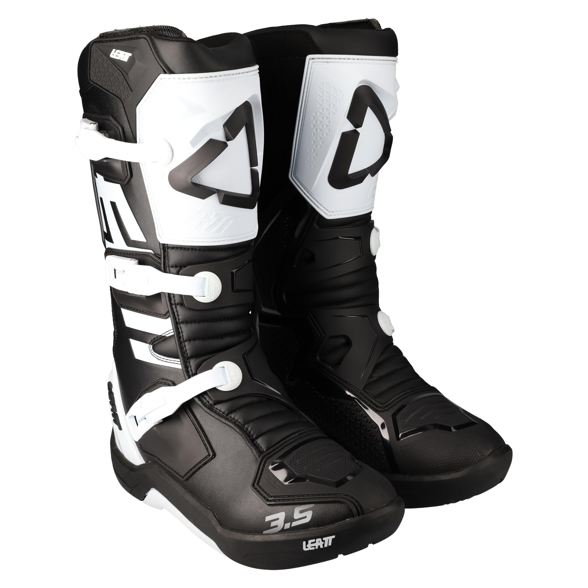 Safe and comfortable 3.5 motocross boots with ventilated mesh lining