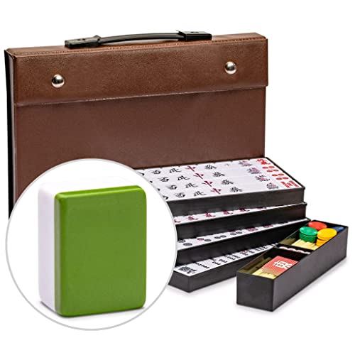 Yellow Mountain Imports Japanisches Riichi Mahjong Set - Große weiße und grüne Fliesen, Vinyl-Etui - Enthält Ostwind-Fliese, Wettestäbchen und Würfel.