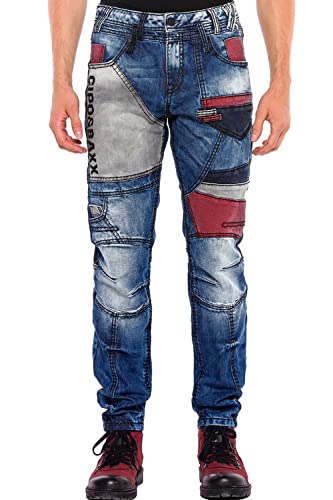 Cipo & Baxx Herren Jeans Hose 5-Pocket Regular Fit Aufnäher Denim Schriftzug Farbeffekt Pants CD574 Blau W33 L32