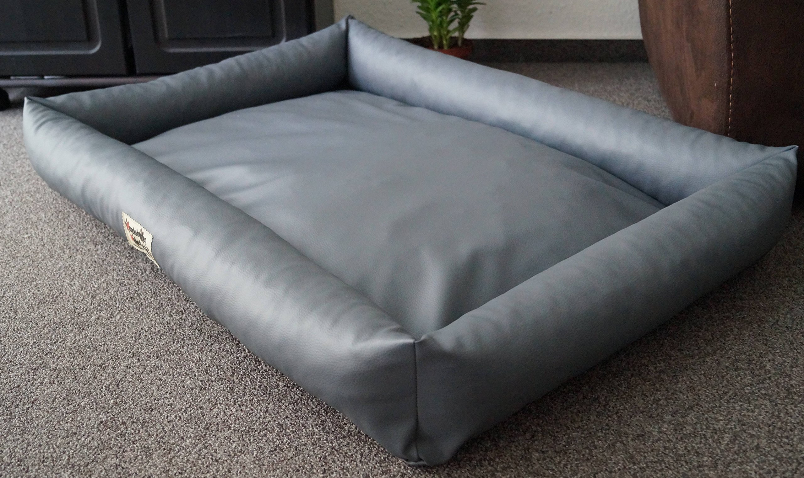 Hundebettenmanufaktur Hundebett Hundesofa Schlafplatz wendbar komplett aus Kunstleder PicoBello Farbe und Größe wählbar (110 cm X 80 cm, grau)