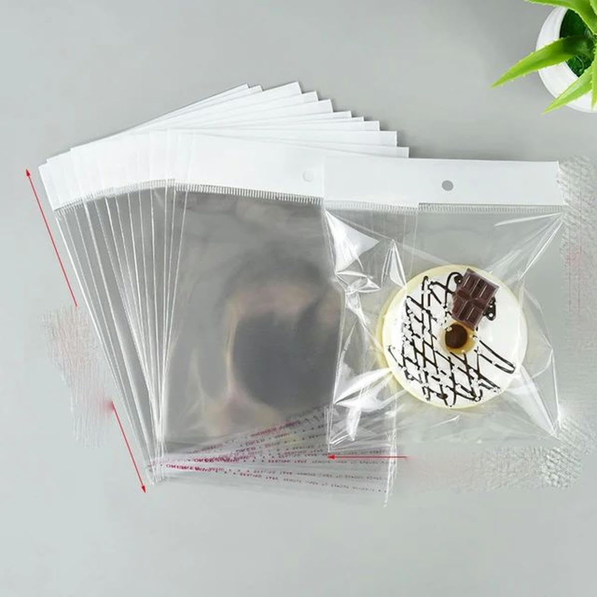 100 Stück Kunststoff transparente Verpackung Zellophantüten Polka Dot Candy Cookie Geschenktüte DIY selbstklebende Beutel Süßigkeitentüten für Party-M04-wie abgebildet