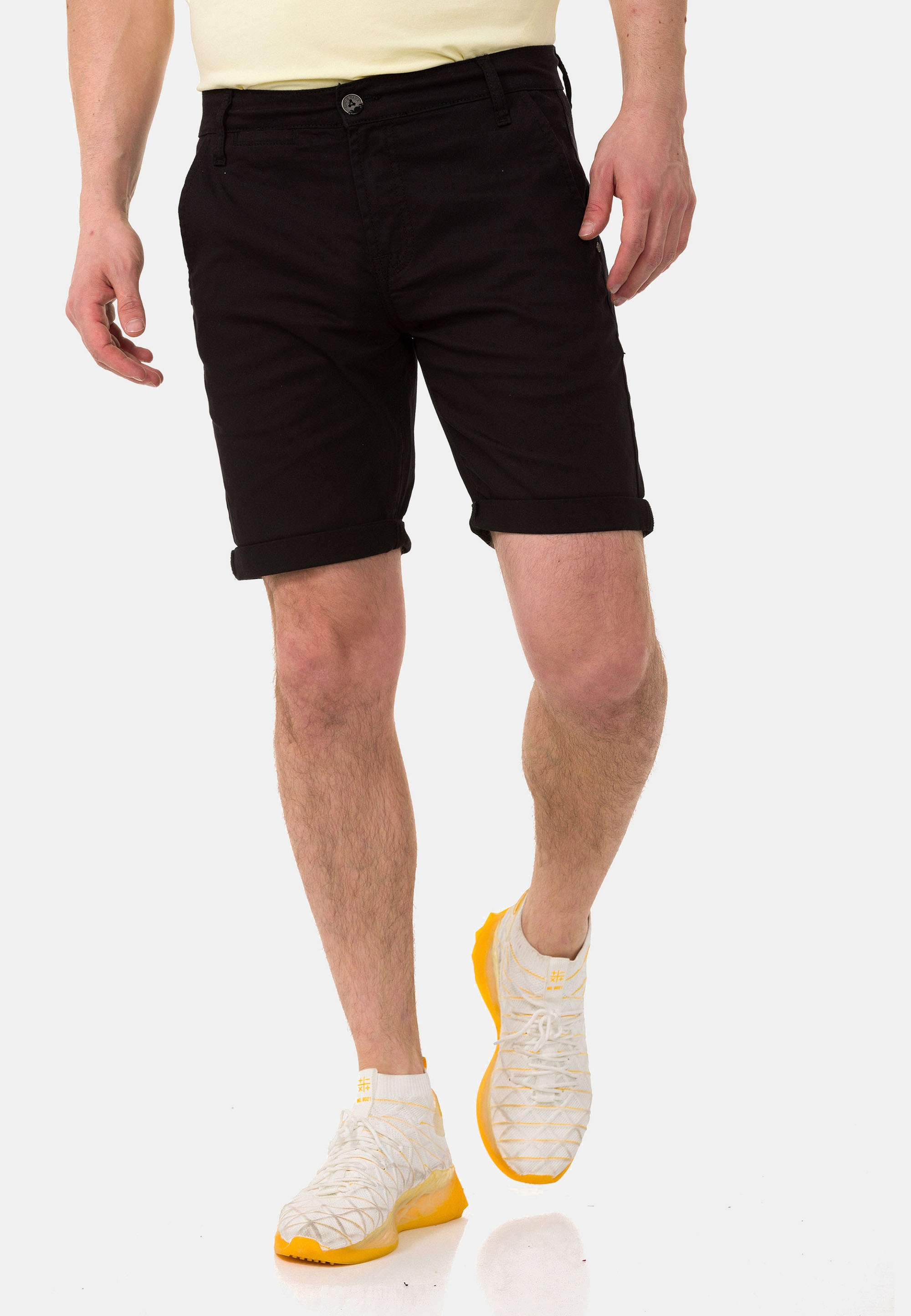 Cipo & Baxx Shorts, im einfarbigen Look