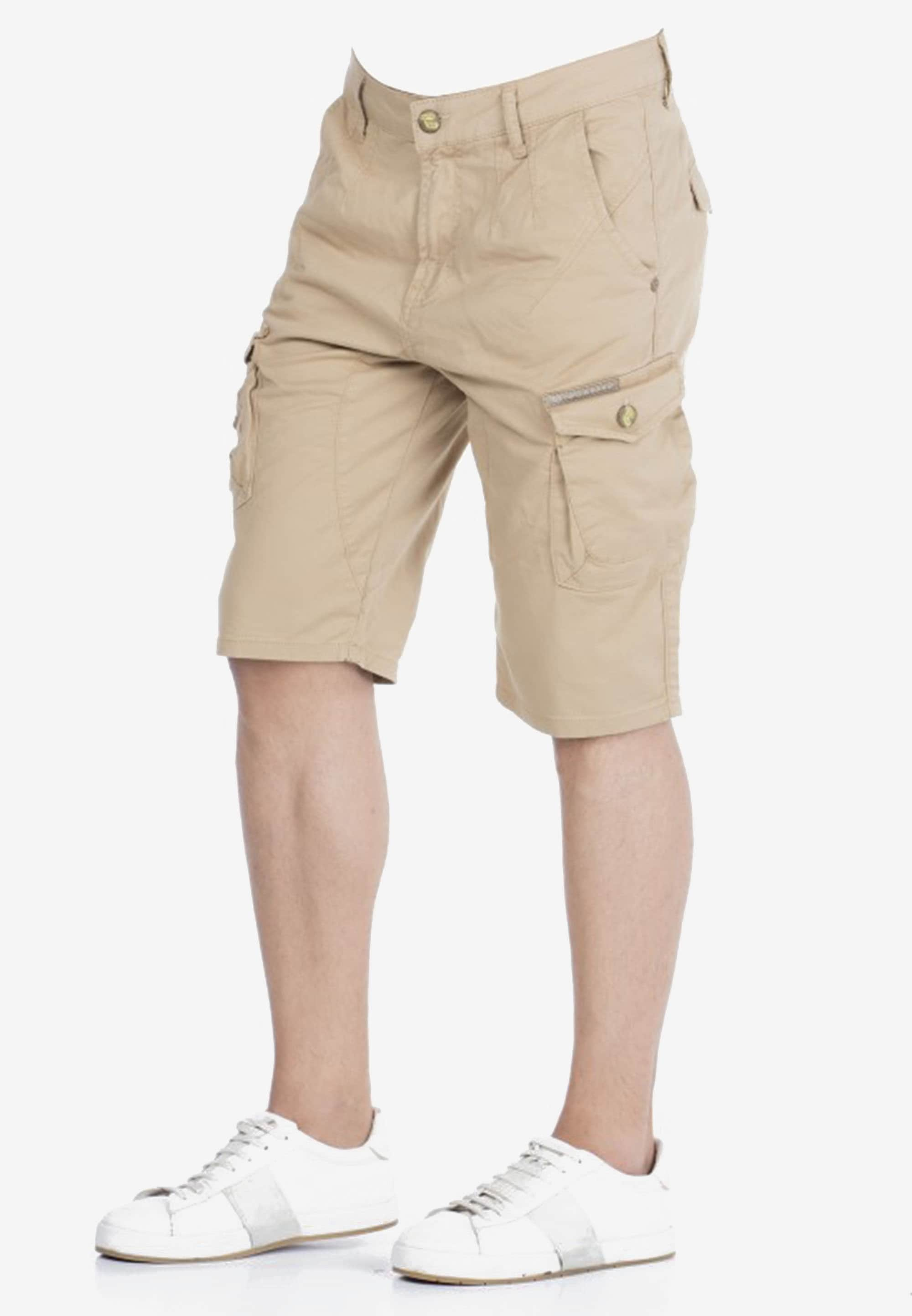 Cipo & Baxx Shorts, mit Cargotaschen 3