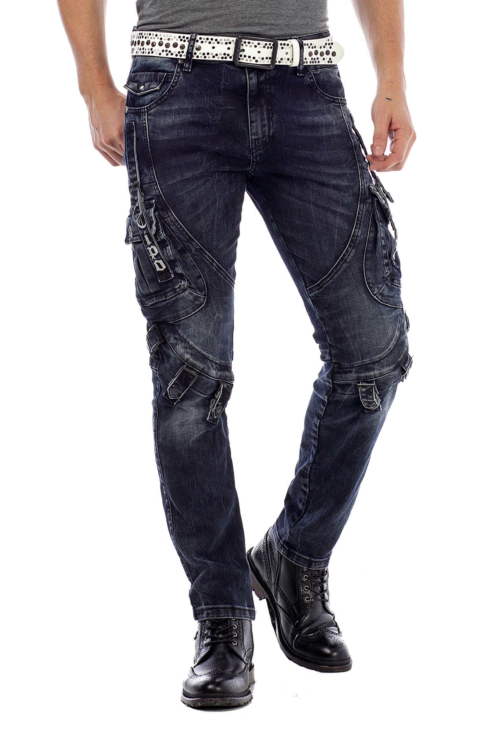 Cipo & Baxx Herren Cargo Hose Biker-Stil Ausgefallene Denim Hose Freizeit Hose Straight Jeans Hose mit Details Dunkelblau W30 L34